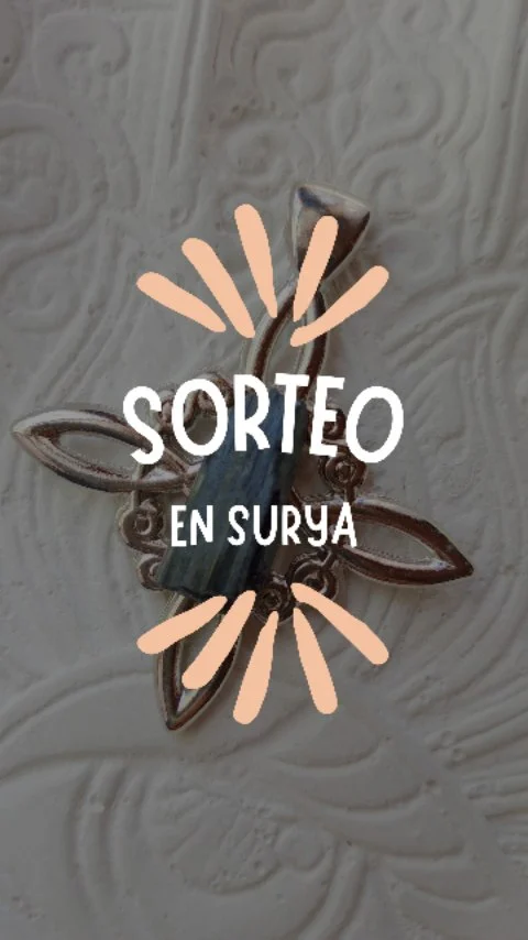 ¡SORTEO MÁGICO!
Para agradecer todo el amor que recibimos, vamos a regalar un collar Nudo de Bruja con Turmalina Negra y baño de plata — una joya protectora que ayuda a liberar energías negativas y enraizarte con fuerza y claridad ✨  ¿Cómo participar?  1. Seguime en esta cuenta  2. Dale like a este post  3. Etiquetá a quien vos quieras (¡cada etiqueta cuenta como una nueva chance!)  Tip mágico: Compartí este post en tus historias y etiquetame para sumar una participación extra  Válido solo para Argentina
Tenés tiempo hasta el 27 de abril inclusive.
El/la ganador/a será anunciado/a por historias el 28 de abril  ¡Muchísima suerte y que la energía de la turmalina te acompañe!
Gracias por estar, compartir y vibrar con Surya  #SorteoHolístico #TurmalinaNegra #NudoDeBruja #SuryaMágica #ProtecciónEnergética